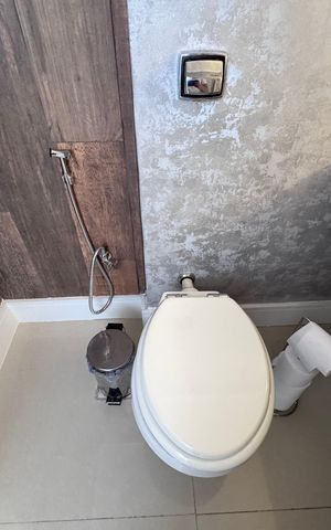 Apartamento à venda com 393m², 6 quartos e 4 vagas Apartamento à venda com 393m², 6 quartos e 4 vagasLavabo
