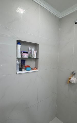 Apartamento à venda com 393m², 6 quartos e 4 vagas Apartamento à venda com 393m², 6 quartos e 4 vagasSuíte 2 - Banheiro