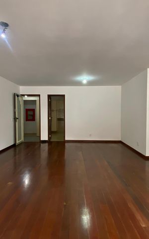Apartamento para alugar com 103m², 2 quartos e 1 vaga Apartamento para alugar com 103m², 2 quartos e 1 vagaSala