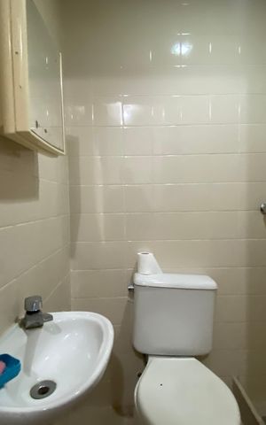 Apartamento para alugar com 103m², 2 quartos e 1 vaga Apartamento para alugar com 103m², 2 quartos e 1 vagaBanheiro de serviço