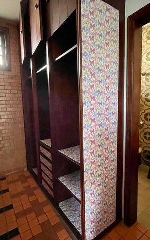 Casa à venda com 550m², 6 quartos e 8 vagas Casa à venda com 550m², 6 quartos e 8 vagasbanheiro 4