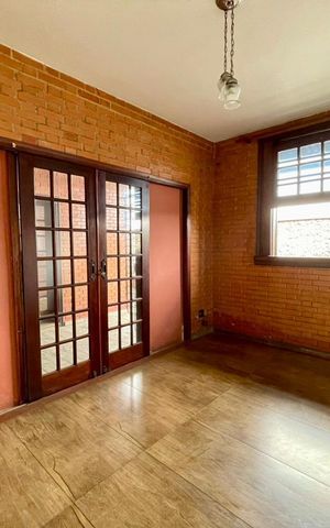 Casa à venda com 550m², 6 quartos e 8 vagas Casa à venda com 550m², 6 quartos e 8 vagasquarto 4