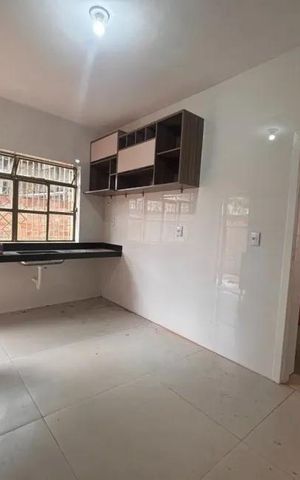 Casa para alugar com 230m², 4 quartos e 2 vagas