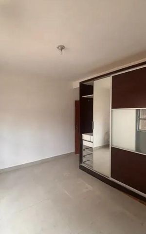 Casa para alugar com 230m², 4 quartos e 2 vagas