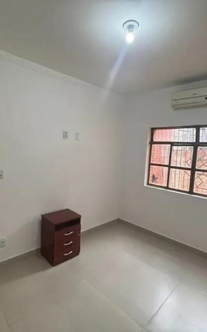 Casa para alugar com 230m², 4 quartos e 2 vagas