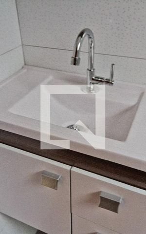 Apartamento para alugar com 65m², 2 quartos e sem vaga Apartamento para alugar com 65m², 2 quartos e sem vagaBanheiro