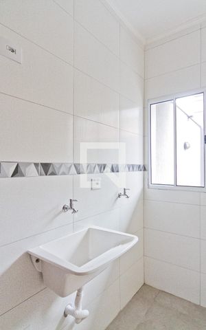 Apartamento para alugar com 65m², 2 quartos e sem vaga Apartamento para alugar com 65m², 2 quartos e sem vagaÁrea de serviço
