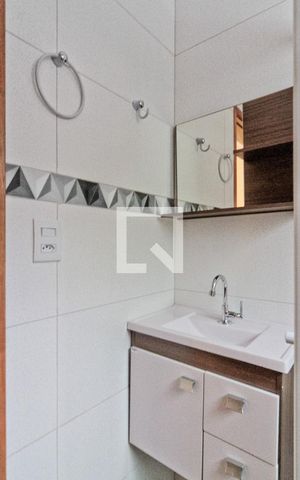 Apartamento para alugar com 65m², 2 quartos e sem vaga Apartamento para alugar com 65m², 2 quartos e sem vagaBanheiro