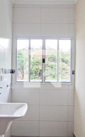 Apartamento para alugar com 65m², 2 quartos e sem vaga Apartamento para alugar com 65m², 2 quartos e sem vagaÁrea de serviço