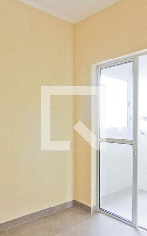 Apartamento para alugar com 65m², 2 quartos e sem vaga