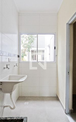 Apartamento para alugar com 65m², 2 quartos e sem vaga Apartamento para alugar com 65m², 2 quartos e sem vagaÁrea de serviço