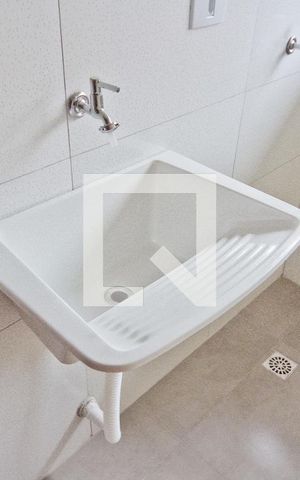Apartamento para alugar com 64m², 2 quartos e sem vaga Apartamento para alugar com 64m², 2 quartos e sem vagaÁrea de serviço