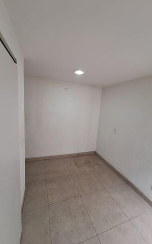 Casa para alugar com 20m², 1 quarto e 1 vaga