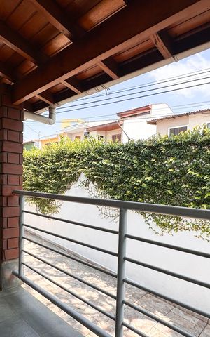 Casa à venda com 216m², 3 quartos e 3 vagasQuintal