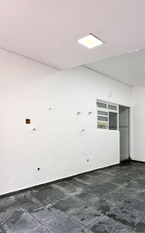 Casa à venda com 216m², 3 quartos e 3 vagasQuarto de Serviço