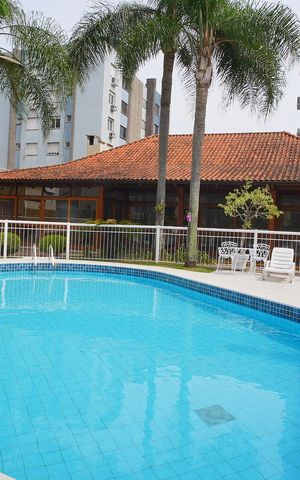 Apartamento à venda com 219m², 2 quartos e 2 vagasÁrea comum - Piscina