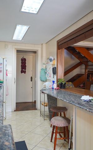 Apartamento à venda com 219m², 2 quartos e 2 vagasCozinha