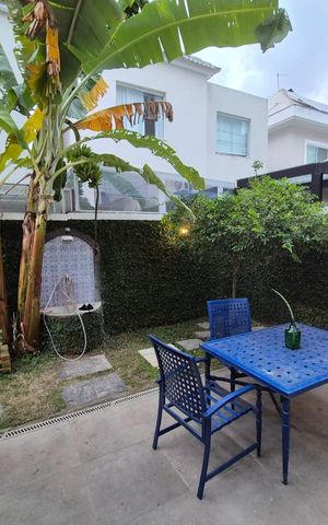 Casa de condomínio à venda com 400m², 4 quartos e 1 vaga