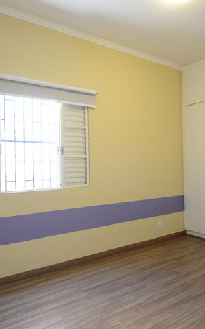 Casa à venda com 300m², 3 quartos e 3 vagasQuarto