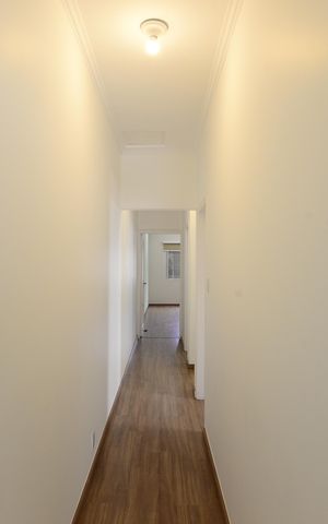 Casa à venda com 300m², 3 quartos e 3 vagasCorredor