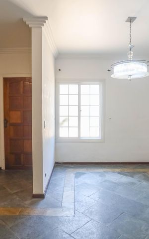 Casa de condomínio à venda com 208m², 3 quartos e 2 vagas Casa de condomínio à venda com 208m², 3 quartos e 2 vagasSala