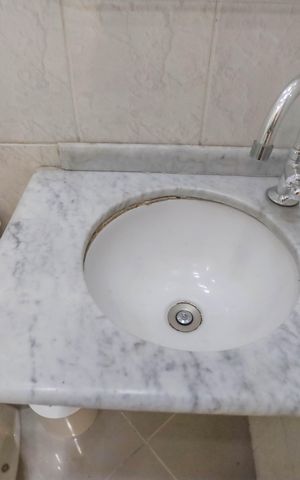 Casa de condomínio à venda com 208m², 3 quartos e 2 vagas Casa de condomínio à venda com 208m², 3 quartos e 2 vagasBanheiro social