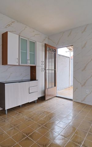 Casa para alugar com 70m², 2 quartos e 1 vagaCozinha