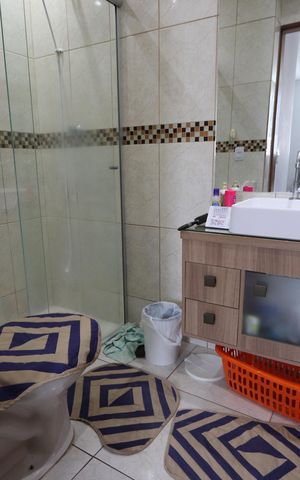 Casa à venda com 200m², 4 quartos e 4 vagasBanheiro Social