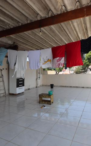 Casa à venda com 200m², 4 quartos e 4 vagasSalão