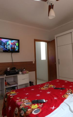 Casa à venda com 200m², 4 quartos e 4 vagasSuíte