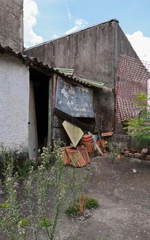 Casa à venda com 120m², 1 quarto e sem vaga Casa à venda com 120m², 1 quarto e sem vagaTerreno