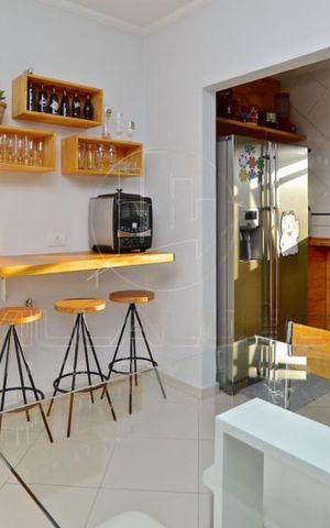 Casa à venda com 260m², 3 quartos e 2 vagas