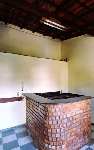 Casa à venda com 345m², 4 quartos e 2 vagas