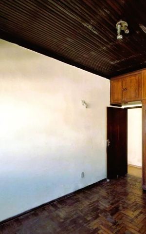 Casa à venda com 345m², 4 quartos e 2 vagas