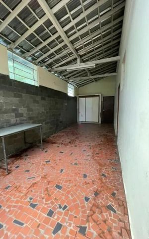 Casa à venda com 345m², 4 quartos e 2 vagas