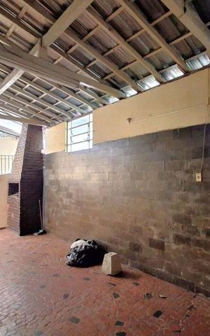 Casa à venda com 345m², 4 quartos e 2 vagas