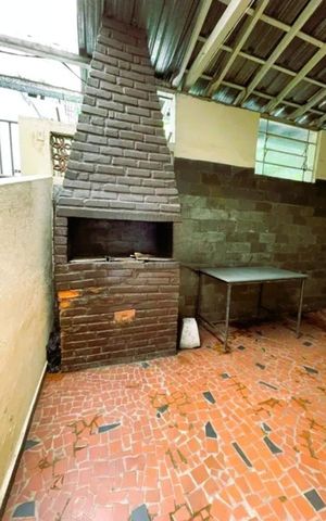 Casa à venda com 345m², 4 quartos e 2 vagas