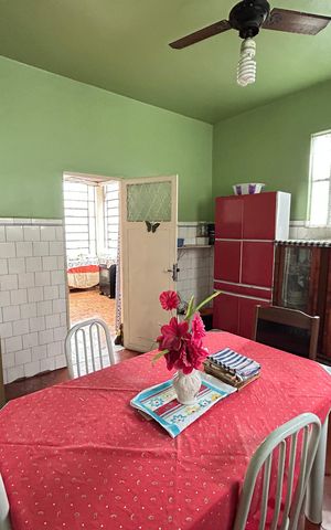 Casa à venda com 600m², 4 quartos e 3 vagasCopa