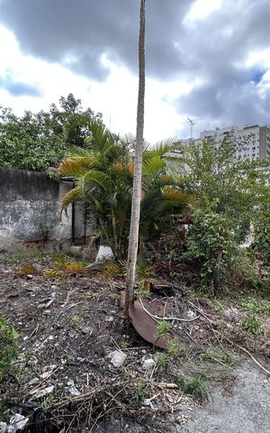 Casa à venda com 600m², 4 quartos e 3 vagasQuintal