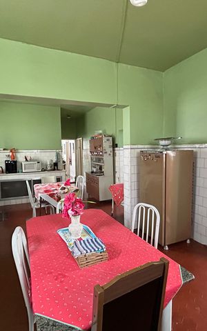 Casa à venda com 600m², 4 quartos e 3 vagasCopa