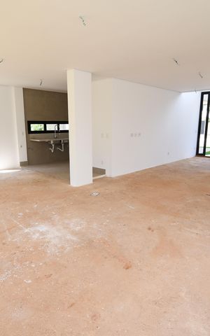 Casa de condomínio à venda com 225m², 3 quartos e 2 vagasSala 1