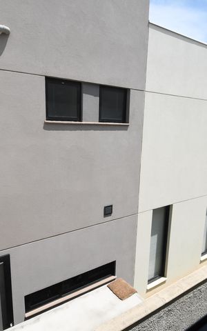 Casa de condomínio à venda com 225m², 3 quartos e 2 vagasVista Sala 2
