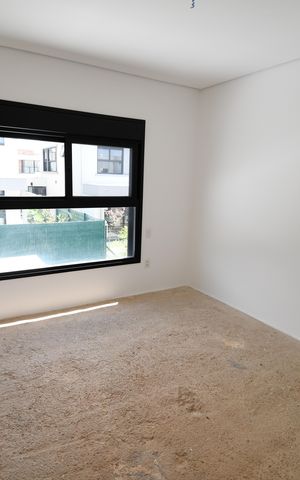 Casa de condomínio à venda com 225m², 3 quartos e 2 vagasSuíte 2
