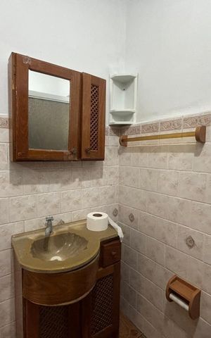Casa para alugar com 360m², 4 quartos e 2 vagas Casa para alugar com 360m², 4 quartos e 2 vagasBanheiro social