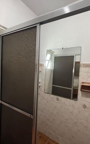 Casa para alugar com 360m², 4 quartos e 2 vagas Casa para alugar com 360m², 4 quartos e 2 vagasBanheiro social