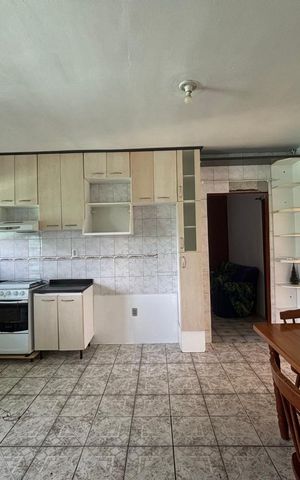 Casa para alugar com 360m², 4 quartos e 2 vagas Casa para alugar com 360m², 4 quartos e 2 vagasCozinha