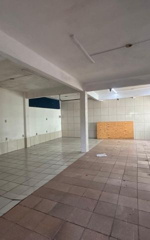 Casa para alugar com 360m², 4 quartos e 2 vagas Casa para alugar com 360m², 4 quartos e 2 vagasÁrea comum