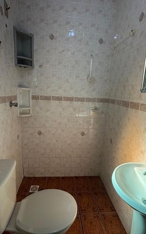 Casa para alugar com 360m², 4 quartos e 2 vagas Casa para alugar com 360m², 4 quartos e 2 vagasBanheiro da Suíte