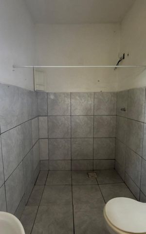Casa para alugar com 360m², 4 quartos e 2 vagas Casa para alugar com 360m², 4 quartos e 2 vagasBanheiro de serviço