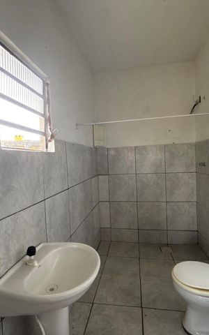 Casa para alugar com 360m², 4 quartos e 2 vagas Casa para alugar com 360m², 4 quartos e 2 vagasBanheiro de serviço